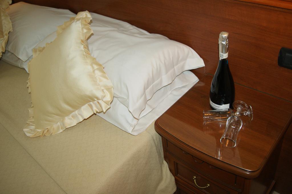 Hotel Elio Marigliano Kültér fotó